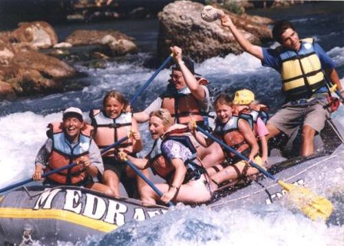 Enthusiasten der wilden Natur bei Antalya - Antalya yakınlarında vahşi tabiatın coşkuluları. www.aksanter.com �BERSETZUNGSDIENST